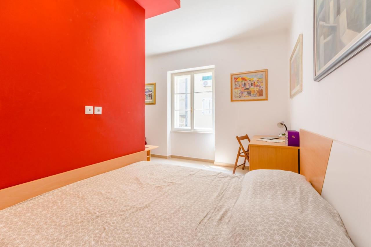 Ruby Apartment