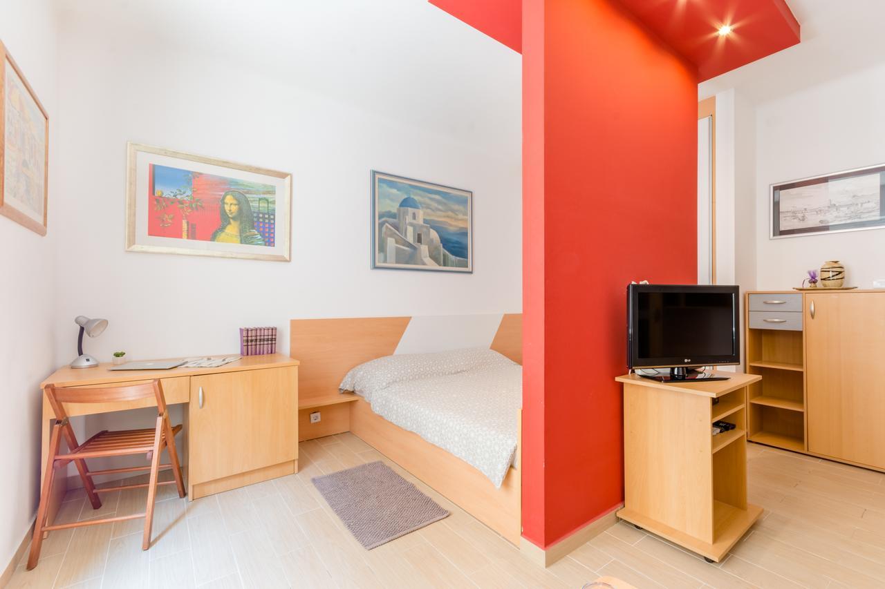 Apartment Ruby Split