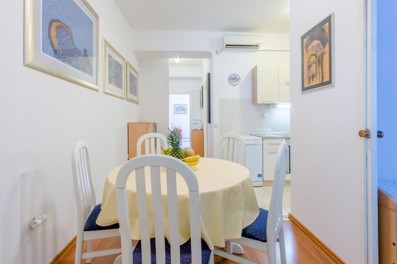 Ruby Apartment
