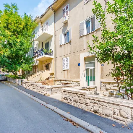 Apartment Ruby Split Exterior photo